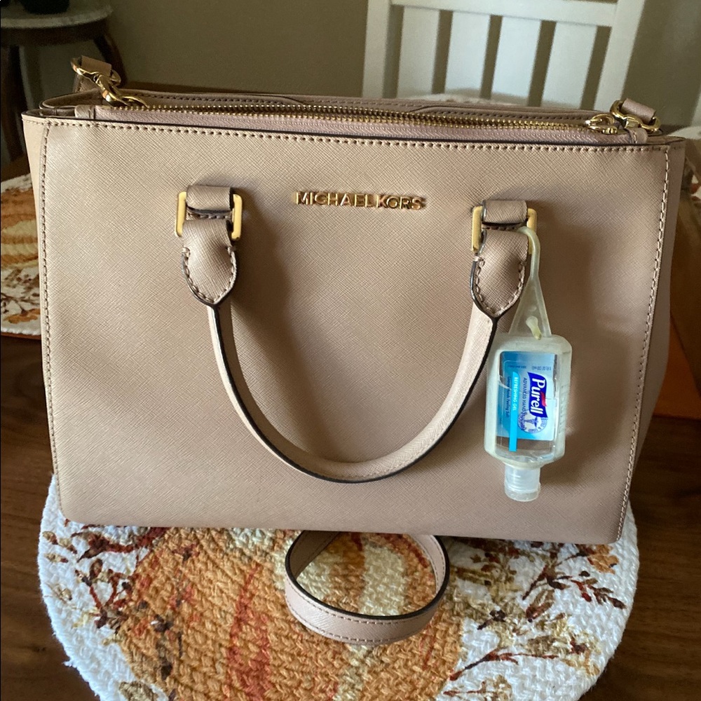 Michael Kors purse - Picture 2 of 8